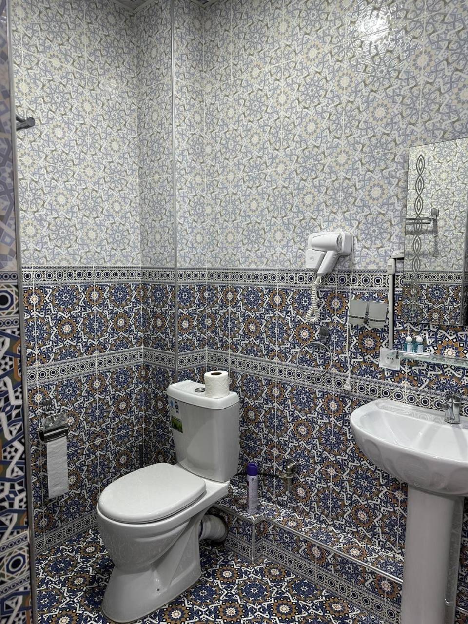 Vostok Hotel Бухара Екстериор снимка